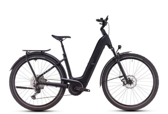 Cube Kathmandu Hybrid EXC 800