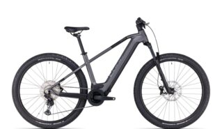 Cube Reaction Hybrid Race 750